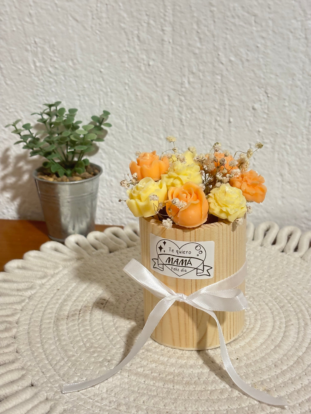 Maceta floral beige